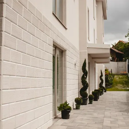 White House Iris Napoca - 1- Parcare Gratuita, Self Check In 24h, Aeroport 15 Minute ! Appartamento Cluj-Napoca