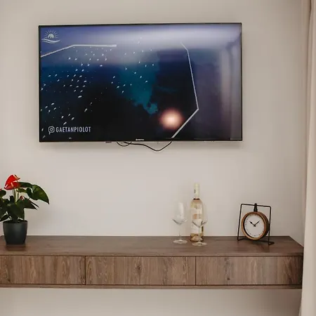 White House Iris Napoca - 1- Parcare Gratuita, Self Check In 24h, Aeroport 15 Minute ! * Cluj-Napoca